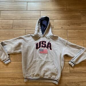 Vintage 90’s LEGENDS Athletic USA Flag Graphic Crewneck XL
